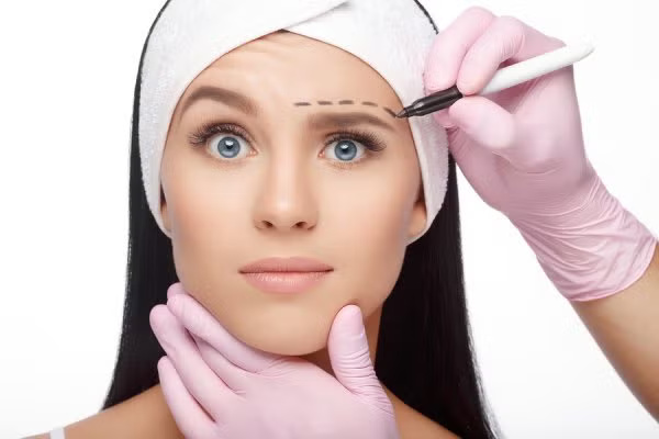 Women going to eye surgery
