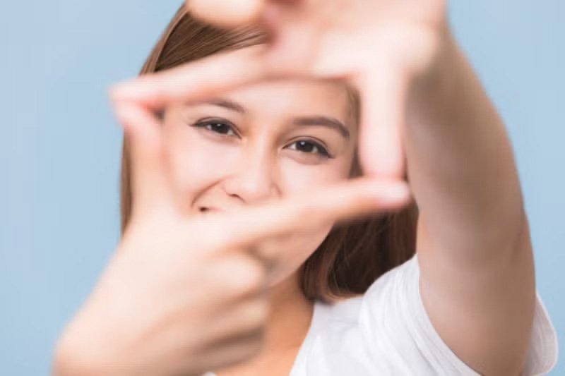 Girl posing for a photo shoot