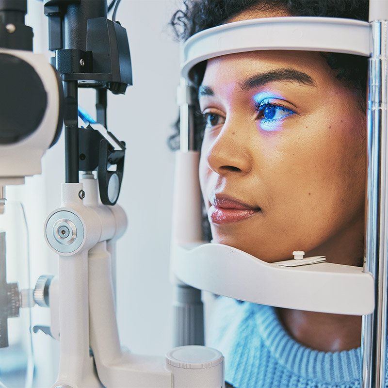 Patient undergoing a comprehensive eye checkup with an eye-care clinician in Derry, NH